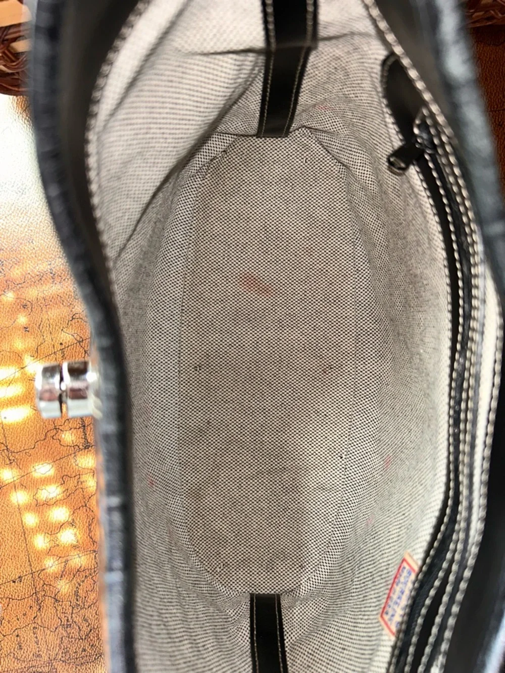 Dooney & Bourke Vintage HoBo
Shoulder Bag Black CrocEmbossed - Silver Turnlock - Picture 12 of 16